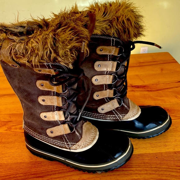 Sorel talk winter boots size 6 - Picture 2 of 4